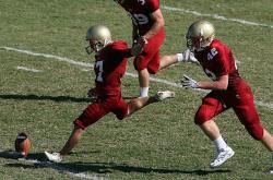 开云体育入口-掘金冲垮钢铁森林，格林顶压爆火独揽关键