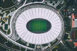 开云体育-冷面刺客与不死鸟，当伦纳德的沉默点燃太阳的逆袭