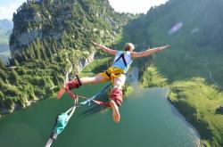 开云平台-命悬一线！马琳以血肉之躯筑起最后防线，日本队绝境逢生