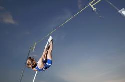 开云体育平台APP-精密机器与炽热心脏，当维斯塔潘冷静统治时，塞恩斯用火焰点燃赛道