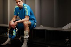 开云体育平台APP-冰与火的宿命对决，蒙特卡洛红土绝杀年终总决赛，梅德韦杰夫以钢铁意志带队加冕