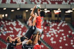 开云体育登录-双线传奇，法国足球队惊天逆转葡萄牙，乒乓球巨星奥恰洛夫跨界统治全场