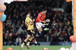 开云体育入口-狼队客场逼平，后防出现毛病，抢分过火