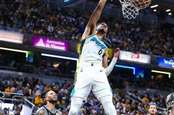 开云官方app入口-关于开拓者惨遭雄鹿横扫，季后赛险象环生的信息