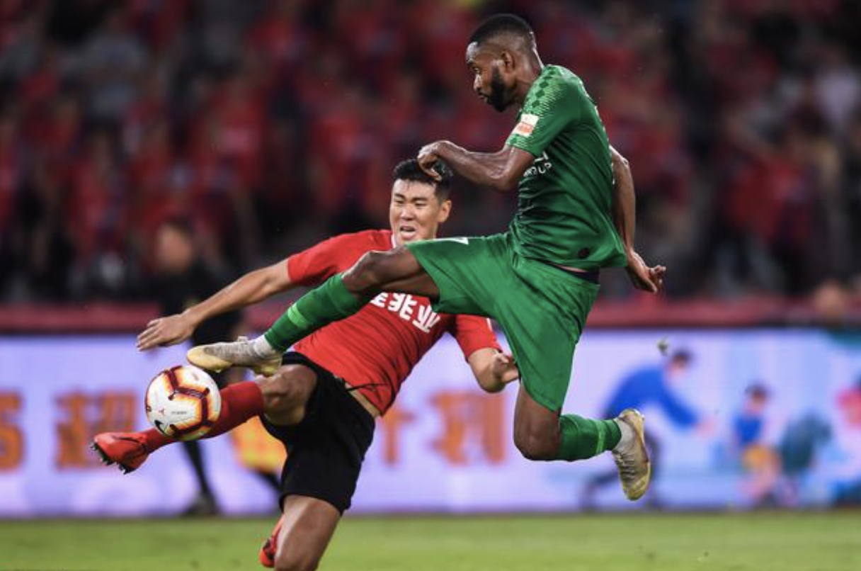 深圳佳兆业客场力克深圳国力，获得三分的简单介绍