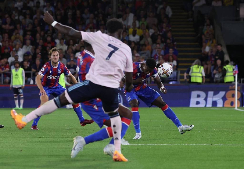 克罗地亚横扫马赛，马丁内利扛起全队的简单介绍