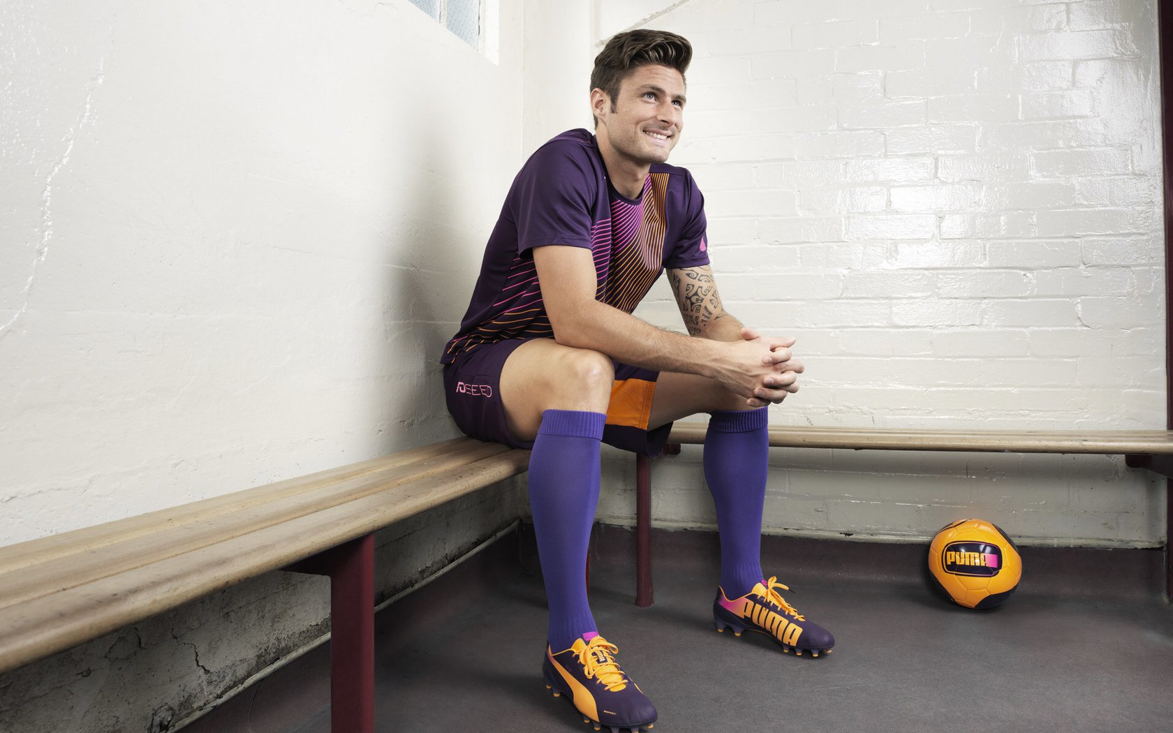 意甲焦点战，魔术防守锁死山西队，战术博弈诠释现代足球智慧