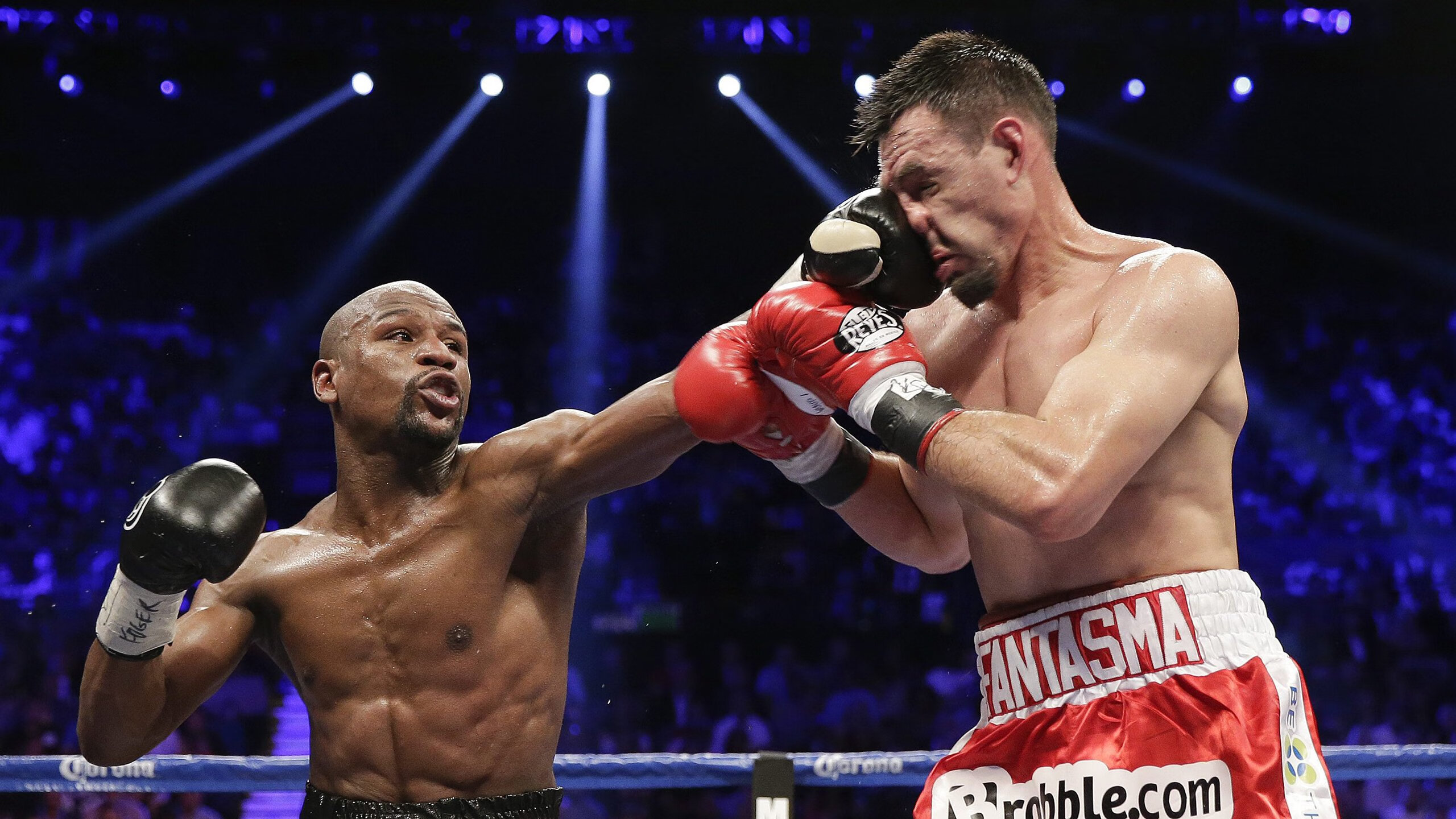 银箭惊险刺穿跃马,火星车孤独巡航